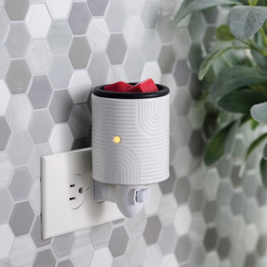 Arch Deco Pluggable Soy Wax Warmer with silicone dish