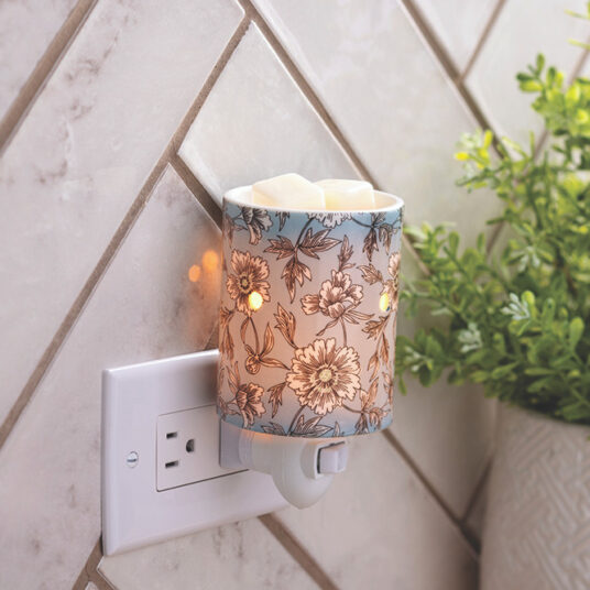 Flora Pluggable Fragrance Wax Warmer