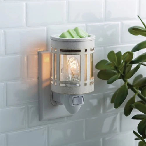 Candlewarmers Mission Pluggable Wax Warmer 1